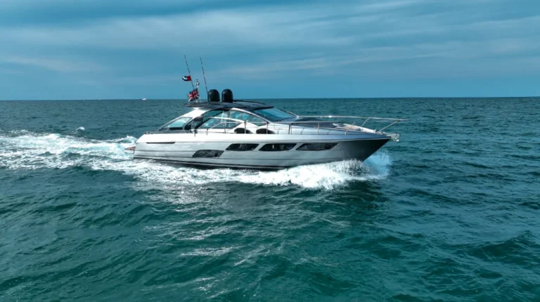 Pershing 5X – Private Yacht Dubai