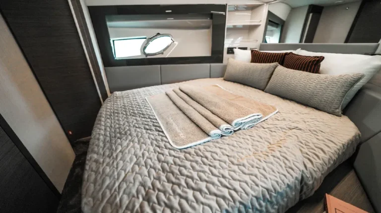 Pershing 5X – Private Yacht Dubai – 5