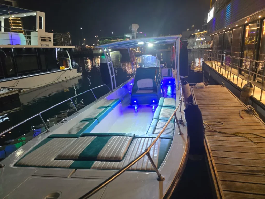 Deep Sea Fishing Abu Dhabi | 4-Hour Open Sea Adventure – 4