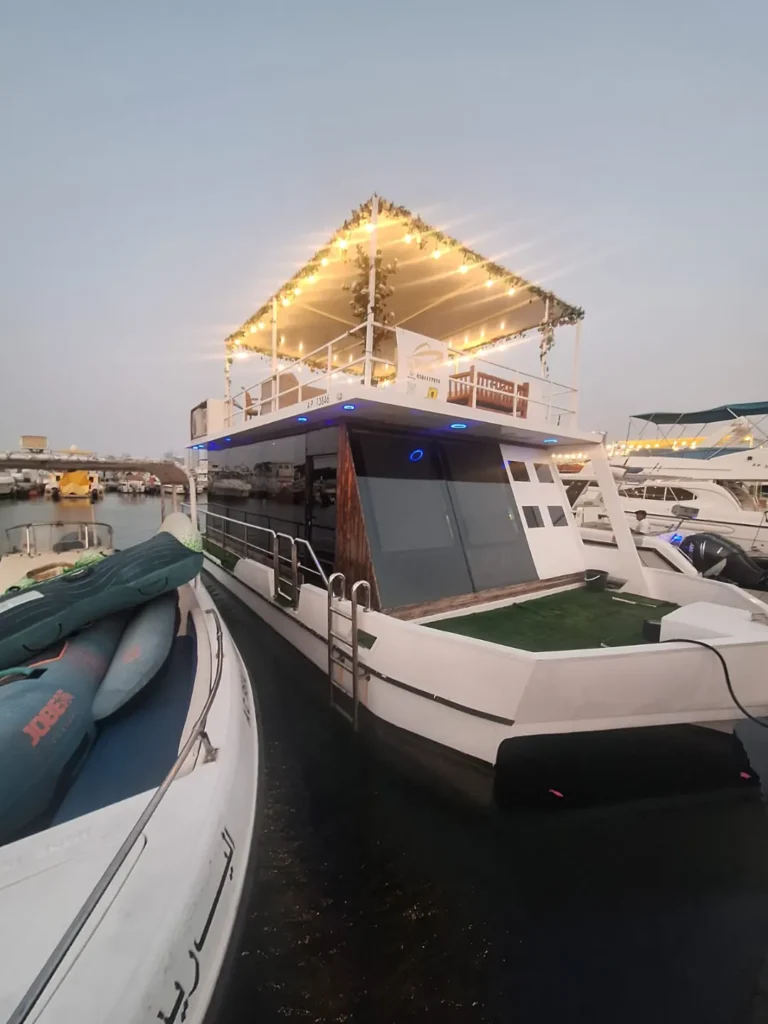 Ria Houseboat 1 – 8
