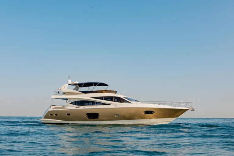 Aurora 76 – Private Yacht Dubai – 3
