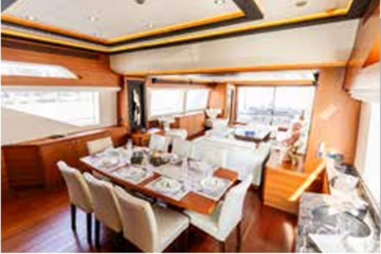 Blaze 96 – Private Yacht Dubai – 4