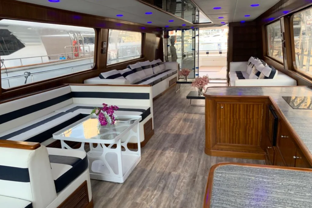 Celeste 95 – Private Yacht Dubai – 4