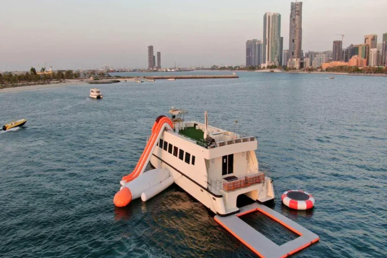 Coral Cat 75 – Private Yacht Abu Dhabi – 3