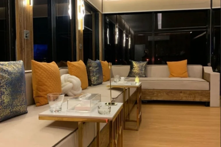 Crown Houseboat Abu Dhabi – 5