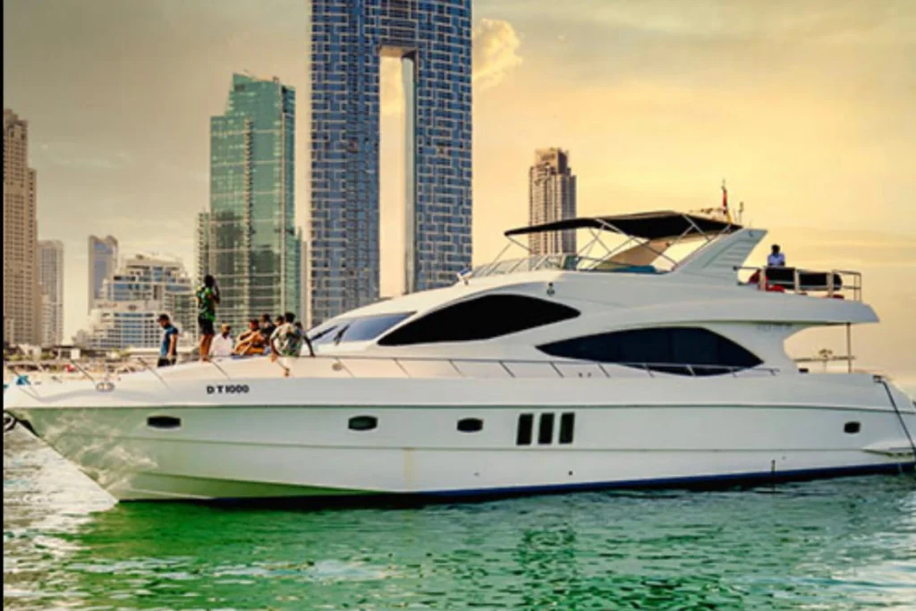 Horizon 70 – Private Yacht Dubai – 4