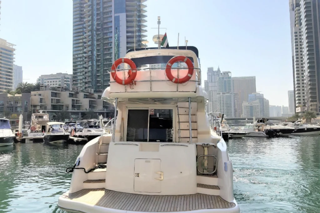 Layan 55 – Private Yacht Dubai – 3