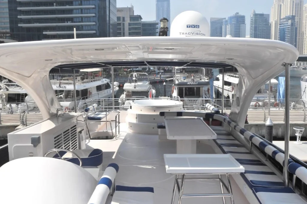 Mirage 90 – Private Yacht Dubai – 2
