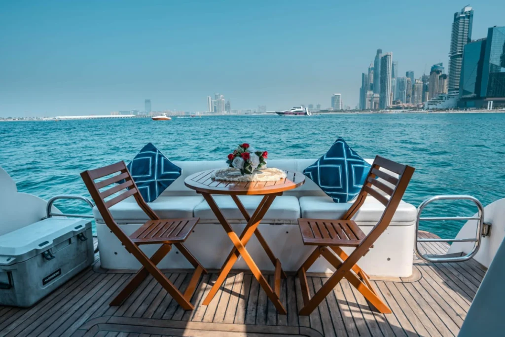 Reem 48 – Private Yacht Dubai – 3