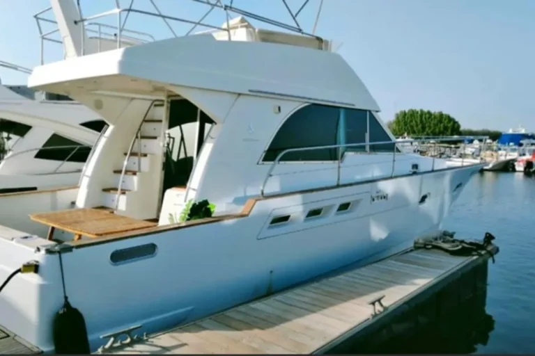 Sky 40 – Private Yacht Abu Dhabi