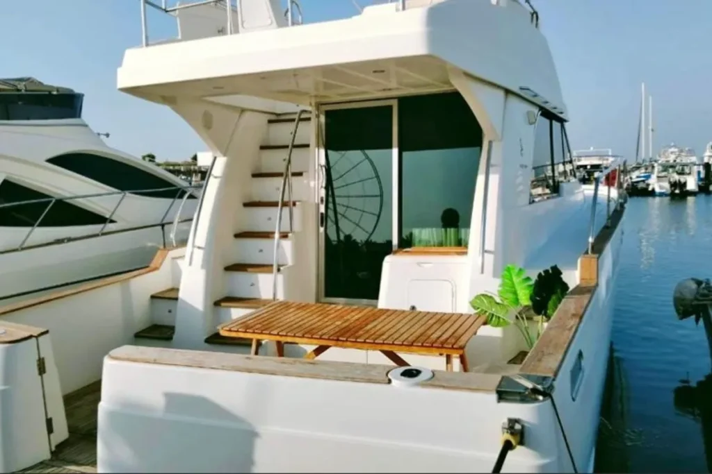Sky 40 – Private Yacht Abu Dhabi – 2