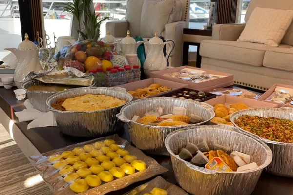 Houseboat Rental in Abu Dhabi One 1 (12) Houseboat Rental in Abu Dhabi One 1 (12)